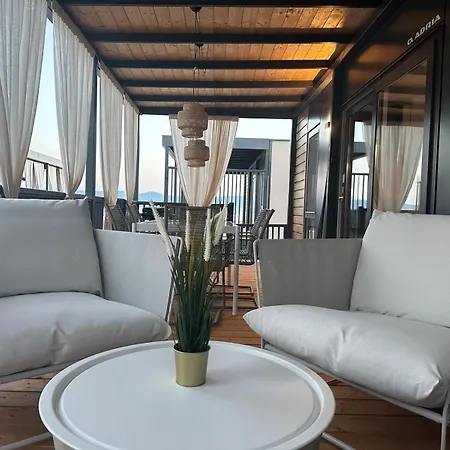 Mobile Sea Breeze مكان تخييم *
