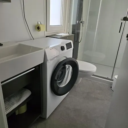 Mobile Sea Breeze Camping *