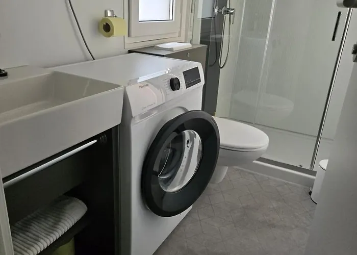 Mobile Sea Breeze Kamp *